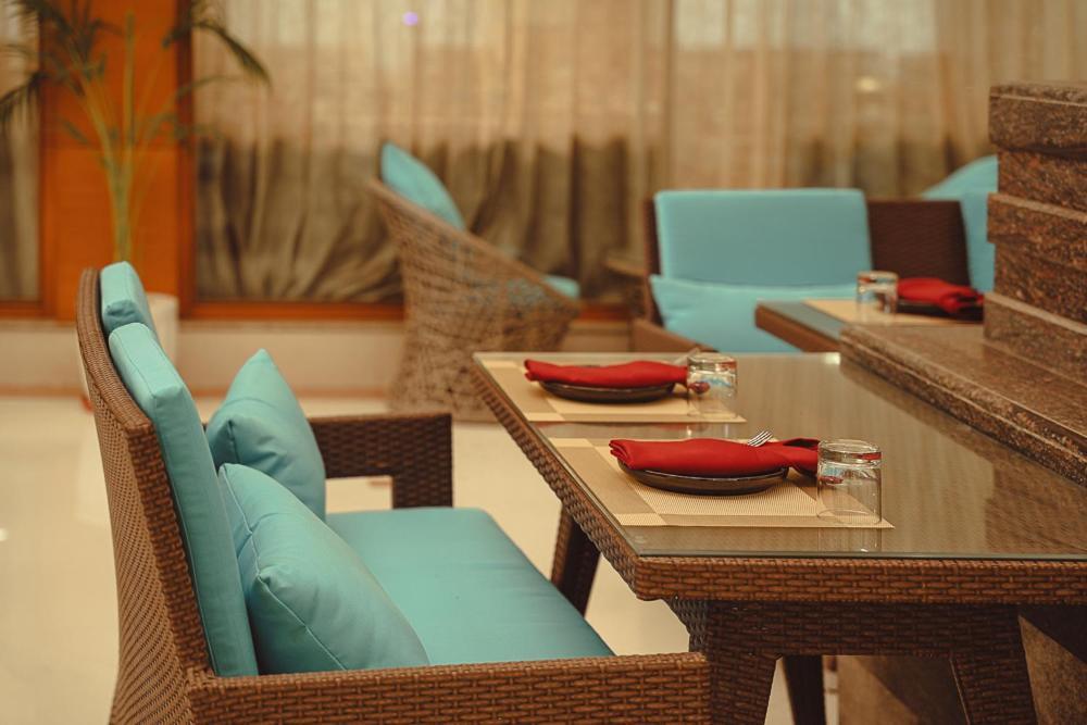 Ramee The Srinivas Palace ブジ エクステリア 写真