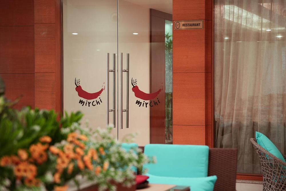 Ramee The Srinivas Palace ブジ エクステリア 写真